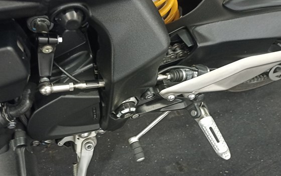 Gebrauchtmotorrad Triumph Street Triple 765 RS - Bild 8