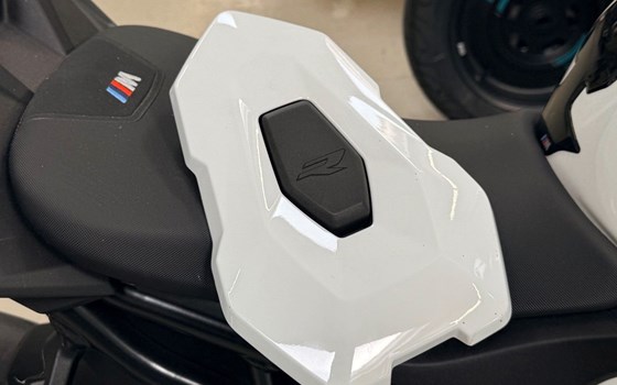 Gebrauchtmotorrad BMW M 1000 R - Bild 4