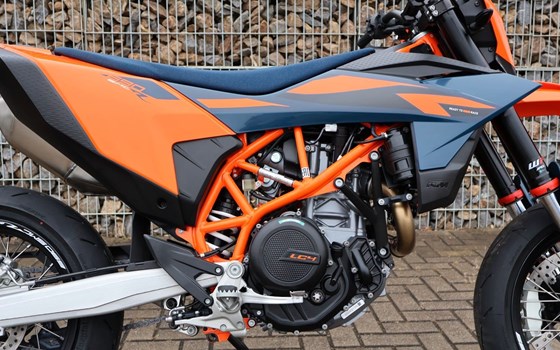 Gebrauchtmotorrad KTM 690 SMC R - Bild 15