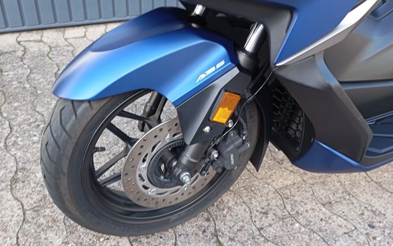 Gebrauchtmotorrad Honda Forza 350 - Bild 16