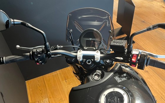 Gebrauchtmotorrad Triumph Trident 660 - Bild 5