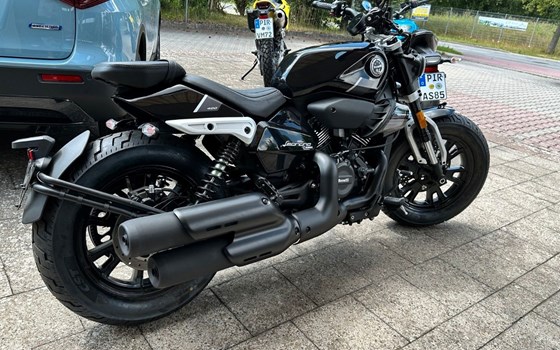 Gebrauchtmotorrad Benelli Leoncino Bobber 400 - Bild 2