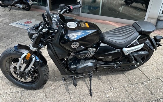 Gebrauchtmotorrad Benelli Leoncino Bobber 400 - Bild 4