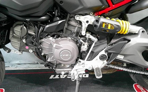Neufahrzeug Ducati Hypermotard V2 - Bild 11