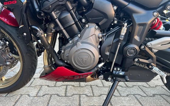 Gebrauchtmotorrad Triumph Trident 800 - Bild 14