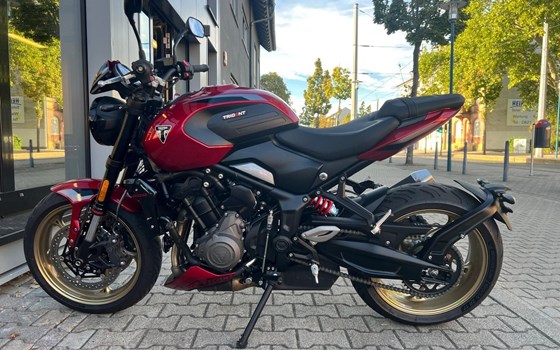 Gebrauchtmotorrad Triumph Trident 800 - Bild 2