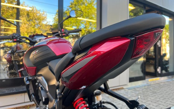 Gebrauchtmotorrad Triumph Trident 800 - Bild 6