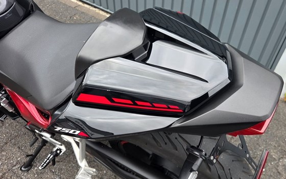 Gebrauchtmotorrad Honda CB750 Hornet - Bild 6