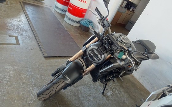 Gebrauchtmotorrad Honda CB650R - Bild 2