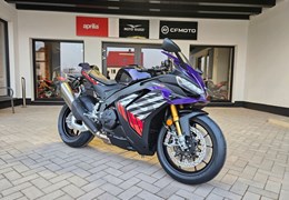 Neumotorrad Aprilia RSV 4 Factory