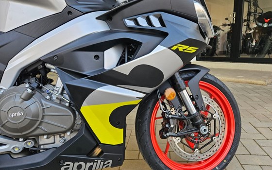 Neufahrzeug Aprilia RS 457 - Bild 13