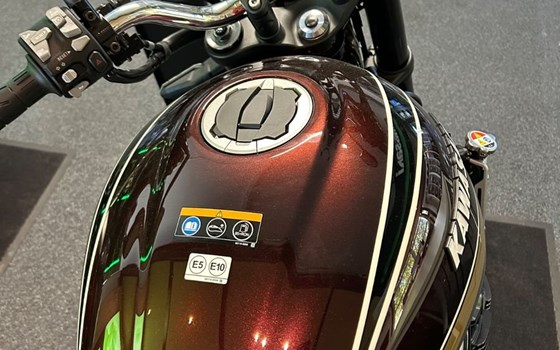 Gebrauchtmotorrad Kawasaki Z900 RS - Bild 5