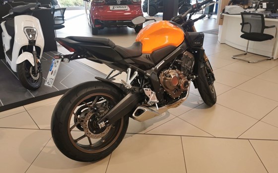 Gebrauchtmotorrad Honda CB650R - Bild 3