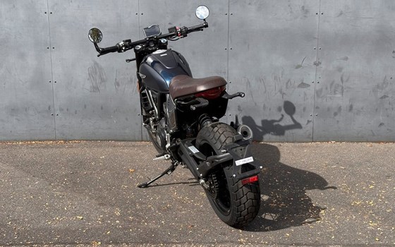 Gebrauchtmotorrad Ducati Scrambler Nightshift - Bild 4