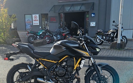 Gebrauchtmotorrad Kawasaki Z650 S - Bild 1