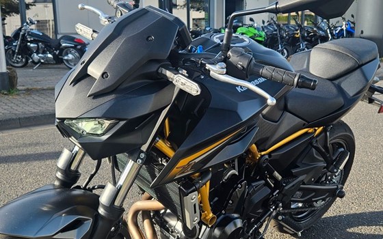 Gebrauchtmotorrad Kawasaki Z650 S - Bild 2