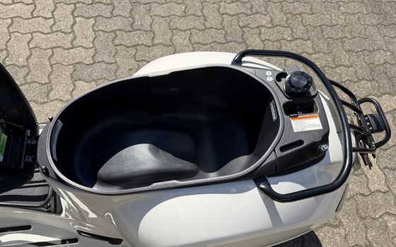 Gebrauchtmotorrad Vespa GTS 300 i.e. Super Sport - Bild 11
