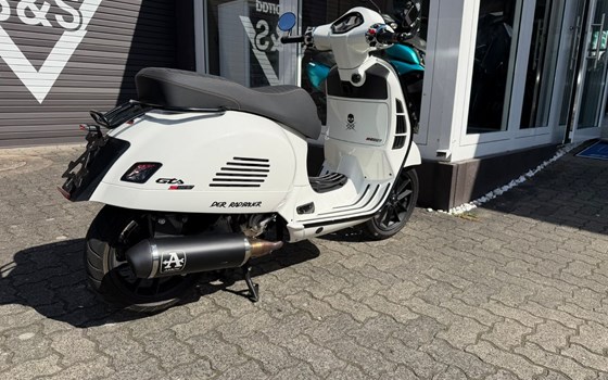 Gebrauchtmotorrad Vespa GTS 300 i.e. Super Sport - Bild 3