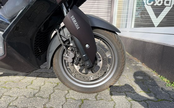 Gebrauchtmotorrad Yamaha XMAX 125 Tech MAX - Bild 12