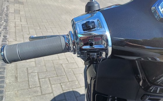 Neufahrzeug Vespa GTS 125 - Bild 11