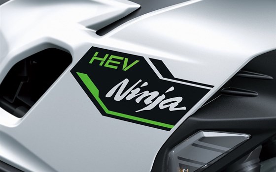 Gebrauchtmotorrad Kawasaki Ninja 7 Hybrid - Bild 5