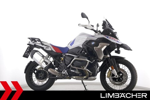 Reiseenduros beim AT41 Test