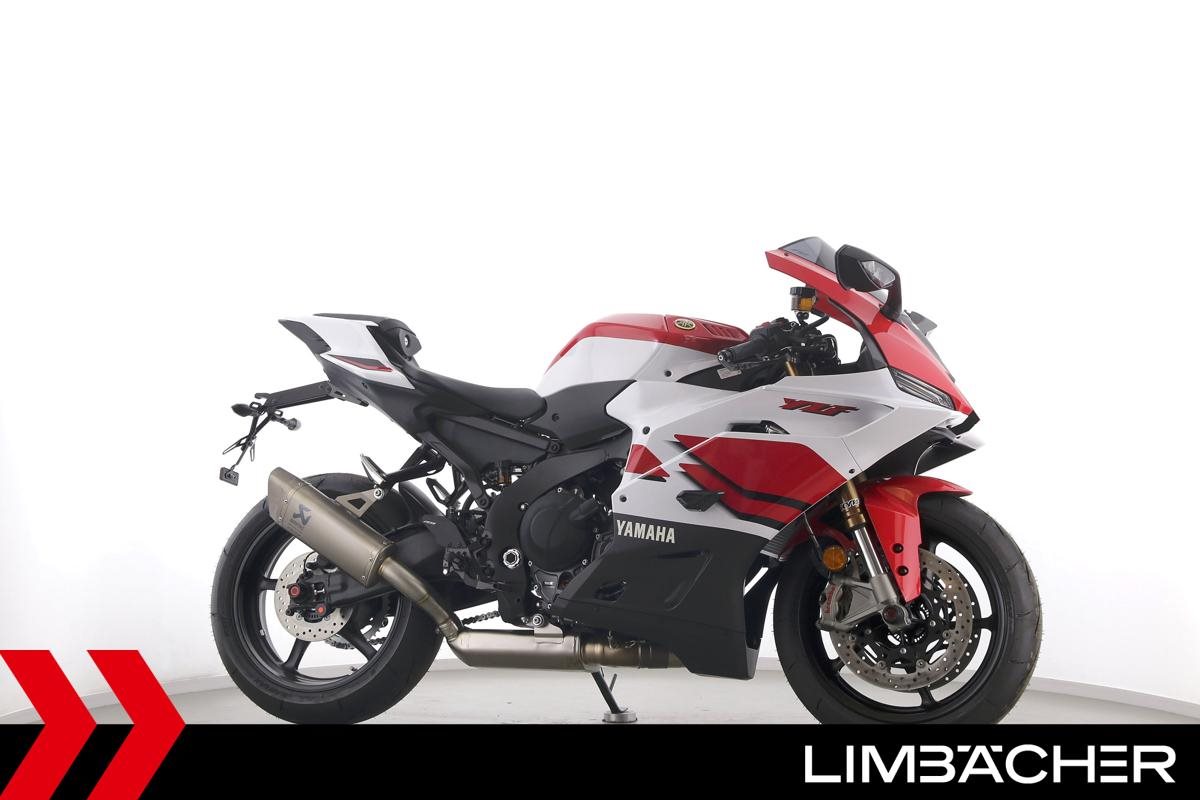 Yamaha R9