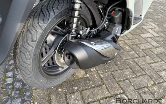 Gebrauchtmotorrad Honda SH125i - Bild 10