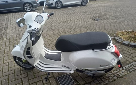 Neufahrzeug Vespa GTS 125ie Super Tech - Bild 6