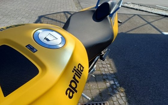 Neufahrzeug Aprilia Tuono V4 1100 - Bild 12