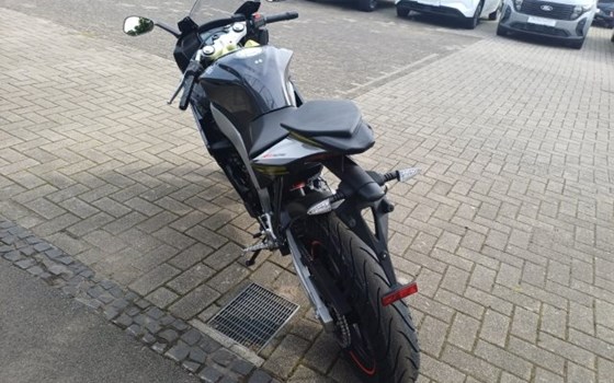 Neufahrzeug Aprilia RS 125 ABS - Bild 6