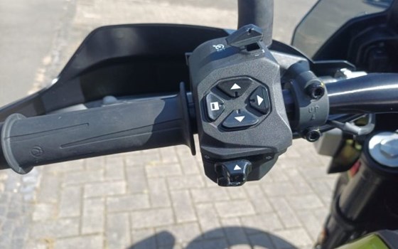 Neufahrzeug Moto Guzzi V85 Strada - Bild 11