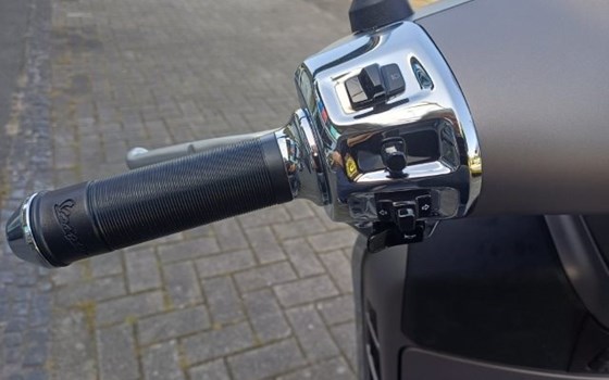 Neufahrzeug Vespa GTS 125 Supertech iGET - Bild 11