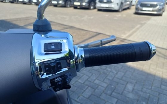 Neufahrzeug Vespa GTS 125 Supertech iGET - Bild 13