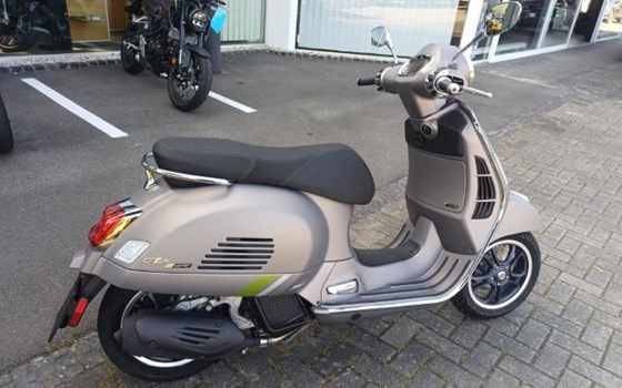 Neufahrzeug Vespa GTS 125 Supertech iGET - Bild 3