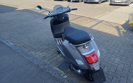 Neufahrzeug Vespa GTS 125 Supertech iGET - Bild 6