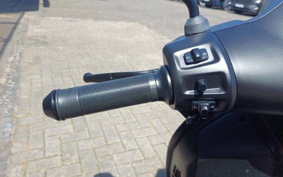 Neufahrzeug Vespa GTS 125 Supersport iGET - Bild 12