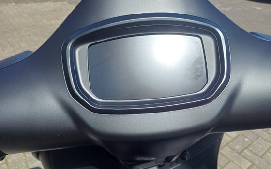 Neufahrzeug Vespa GTS 125 Supersport iGET - Bild 13