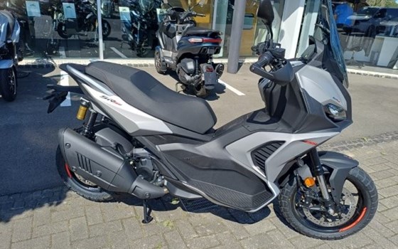 Neufahrzeug Aprilia SR GT 400 - Bild 2