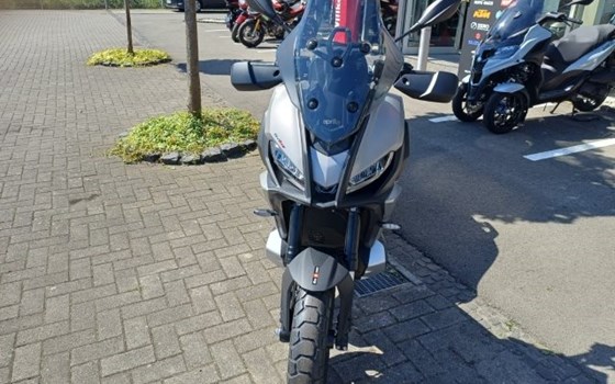 Neufahrzeug Aprilia SR GT 400 - Bild 9