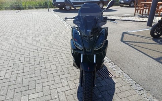 Neufahrzeug Aprilia SR GT 200 - Bild 9