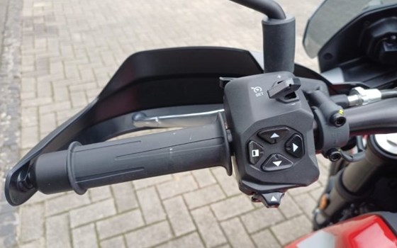 Neufahrzeug Moto Guzzi V85 Strada - Bild 11