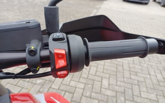 Neufahrzeug Moto Guzzi V85 Strada - Bild 13