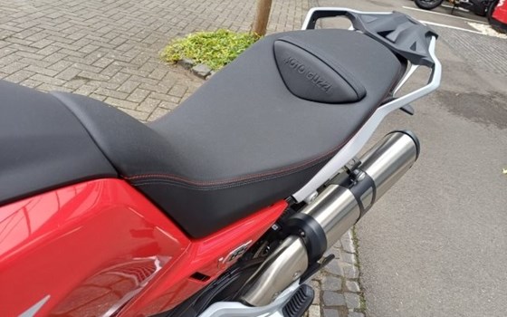 Neufahrzeug Moto Guzzi V85 Strada - Bild 14