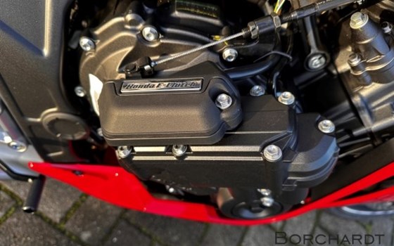 Gebrauchtmotorrad Honda CBR650R E-Clutch - Bild 16
