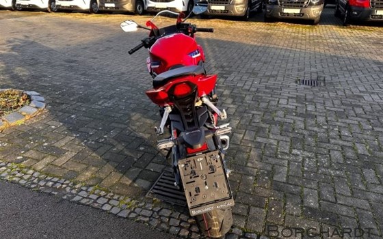 Gebrauchtmotorrad Honda CBR650R E-Clutch - Bild 5