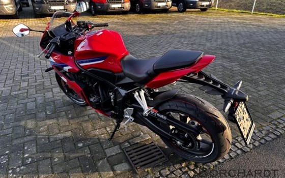 Gebrauchtmotorrad Honda CBR650R E-Clutch - Bild 6