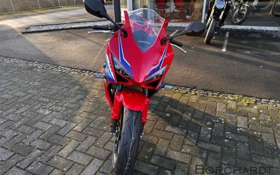 Gebrauchtmotorrad Honda CBR650R E-Clutch - Bild 9