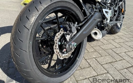 Gebrauchtmotorrad Honda CB125R - Bild 10