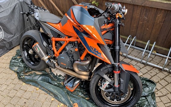 Gebrauchtmotorrad KTM 1290 Super Duke R - Bild 1